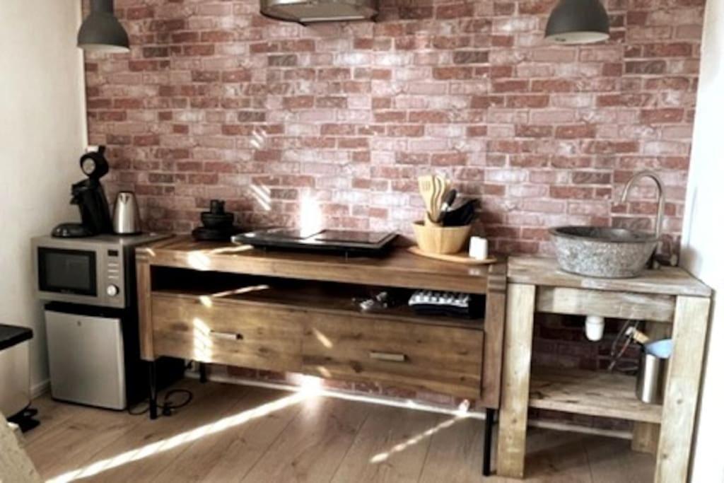 Gezellige Knusse Studio Met Bubbelbad Huizen Εξωτερικό φωτογραφία